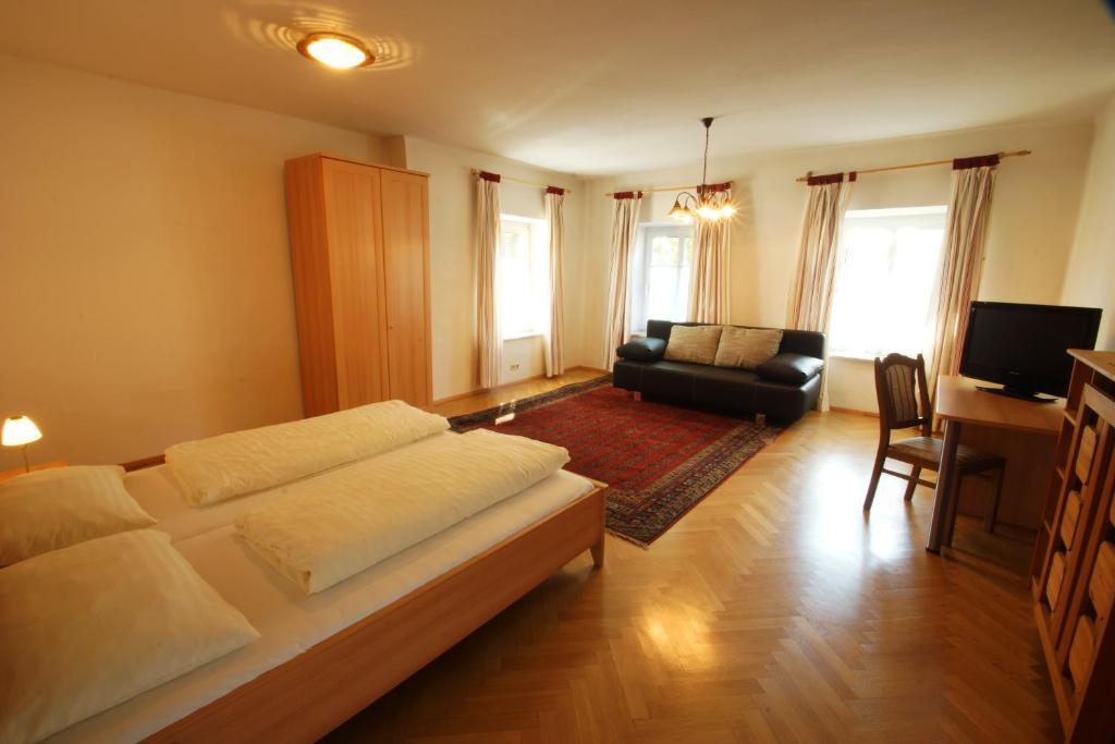 Gasthof Zur Post Strasswalchen Exteriér fotografie